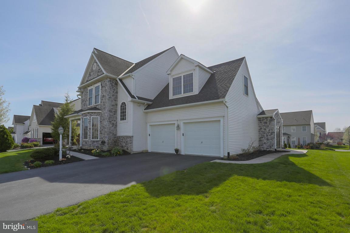 324 Cobblers Court Lititz, PA 17543 - Photo 5 of 44