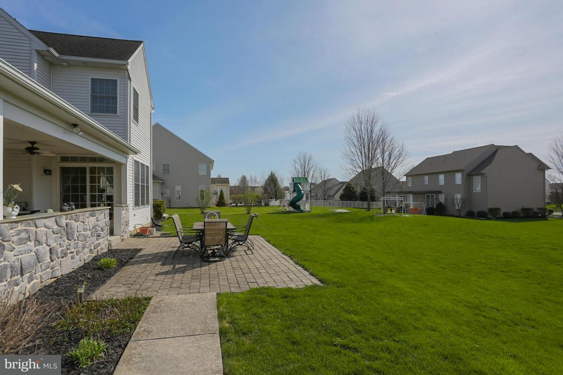 324 Cobblers Court Lititz, PA 17543 - Photo 6 of 44