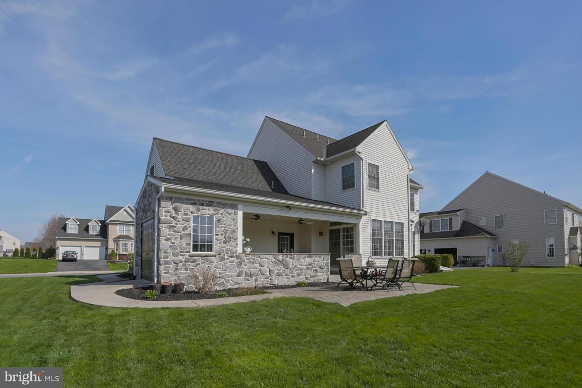 324 Cobblers Court Lititz, PA 17543 - Photo 7 of 44