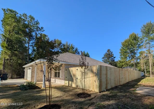$239,500 | 10737 Linohau Way, Diamondhead, MS 39525