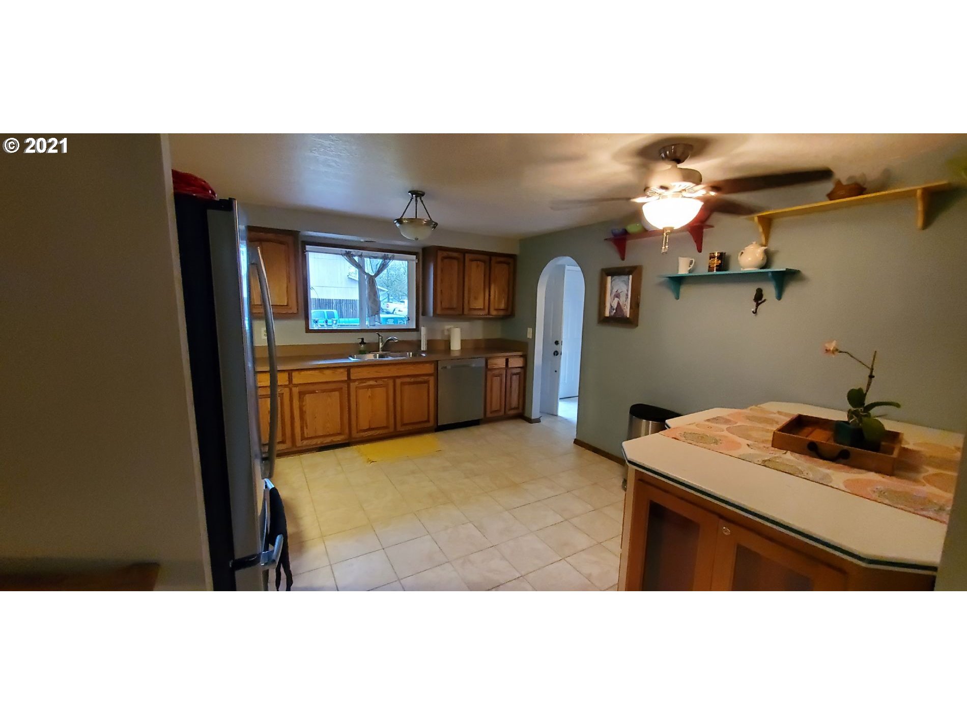 6353 D Street Springfield, OR 97478 - Photo 5 of 16 Gallery Image 5