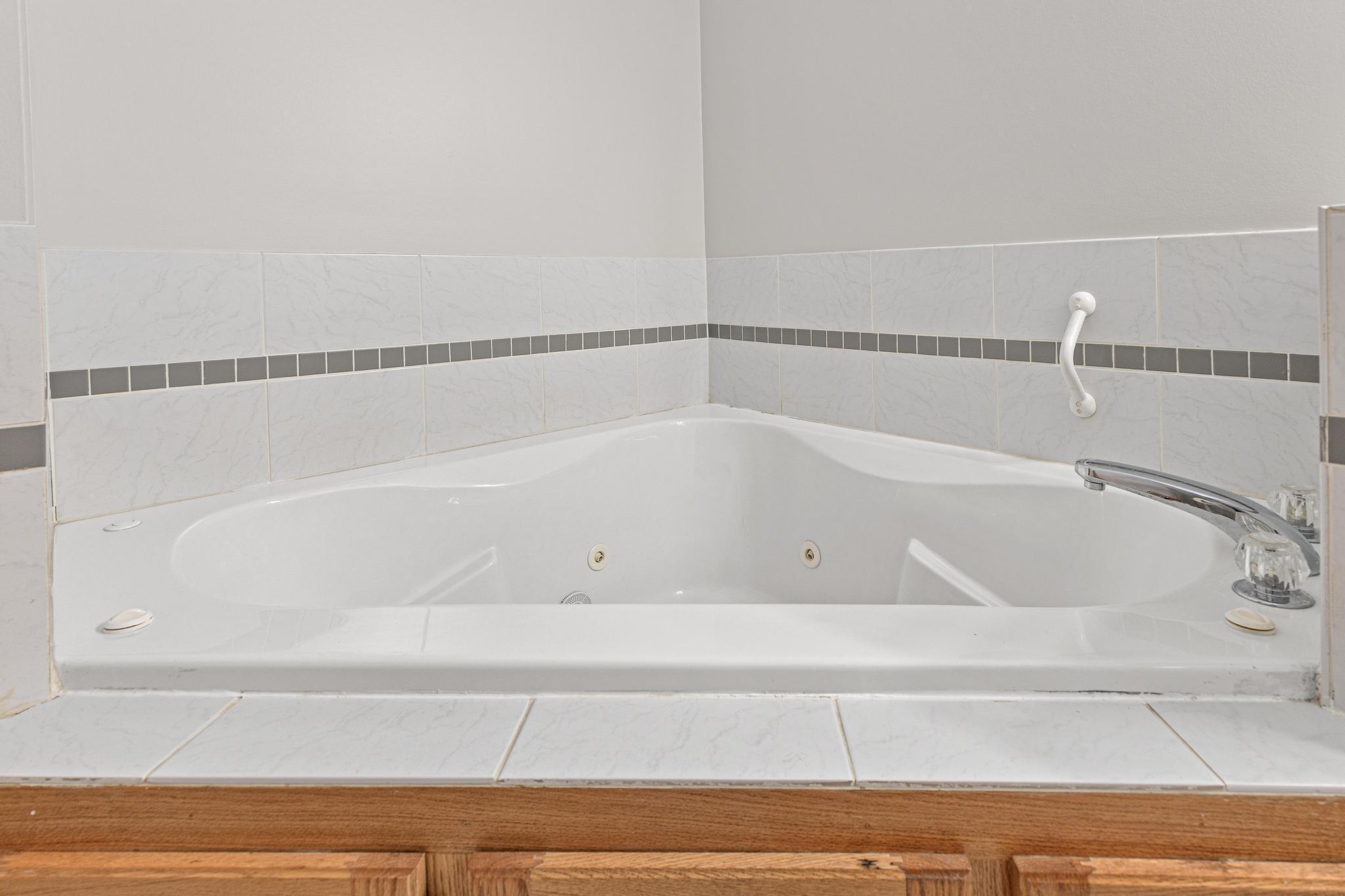 9615 Foley Boulevard Northwest Coon Rapids, MN 55433 - Photo 12 of 25