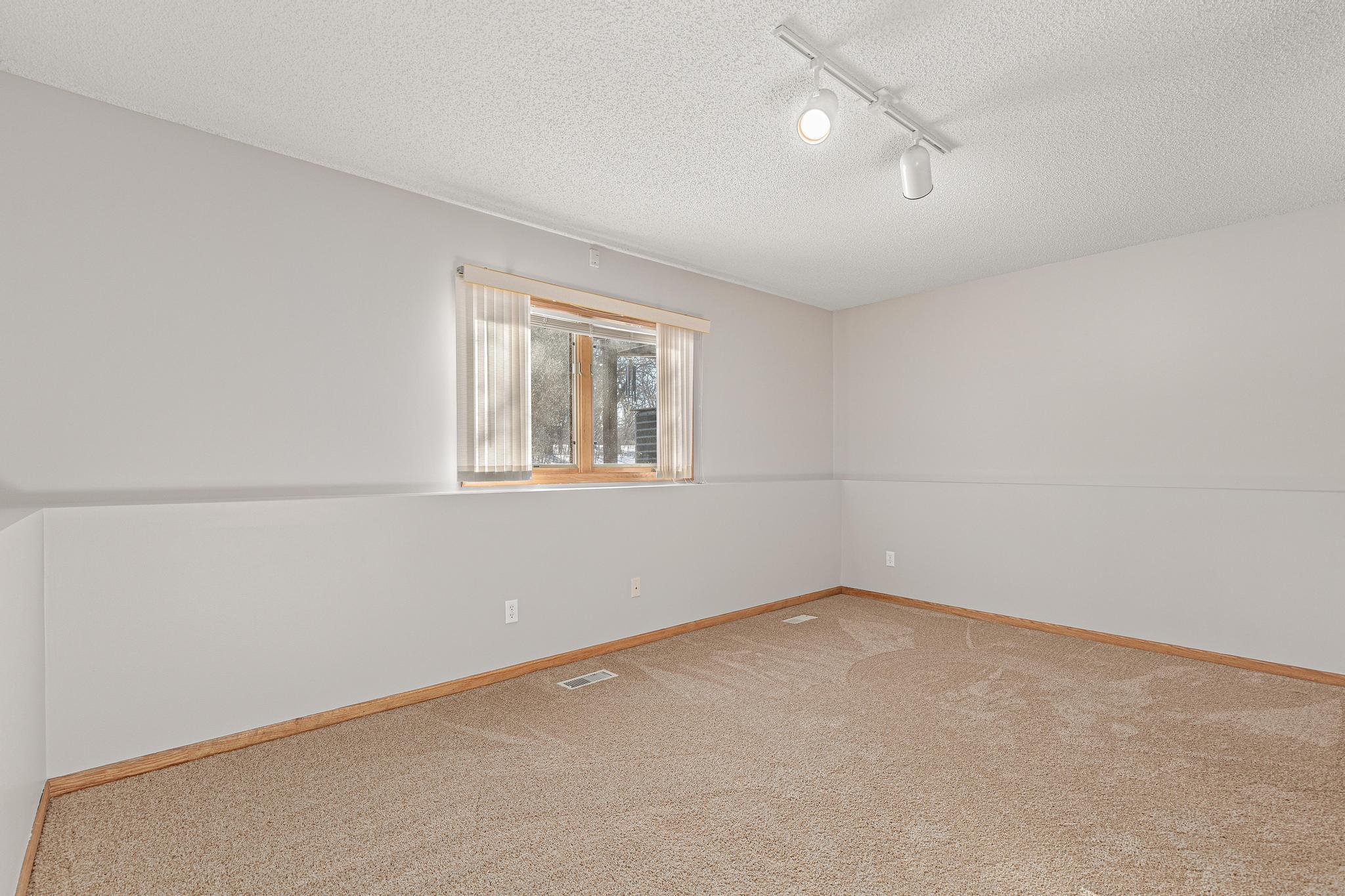 9615 Foley Boulevard Northwest Coon Rapids, MN 55433 - Photo 18 of 25