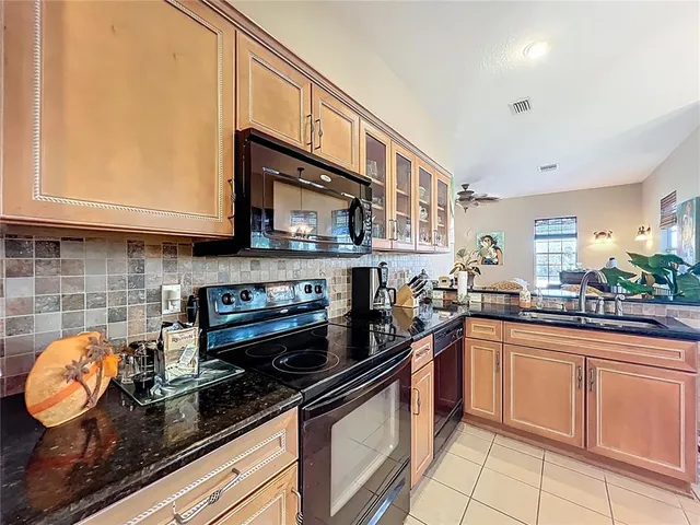 $449,900 | 12135 Southeast 172nd Lane, Summerfield, FL 34491