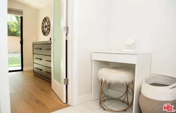 $5,999 | 6329 Jumilla Avenue, Woodland Hills, CA 91367