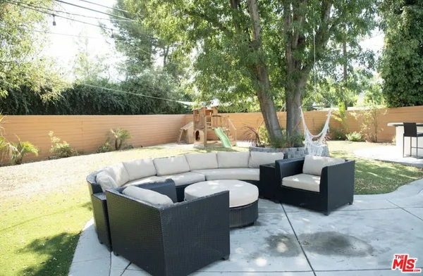 $5,999 | 6329 Jumilla Avenue, Woodland Hills, CA 91367