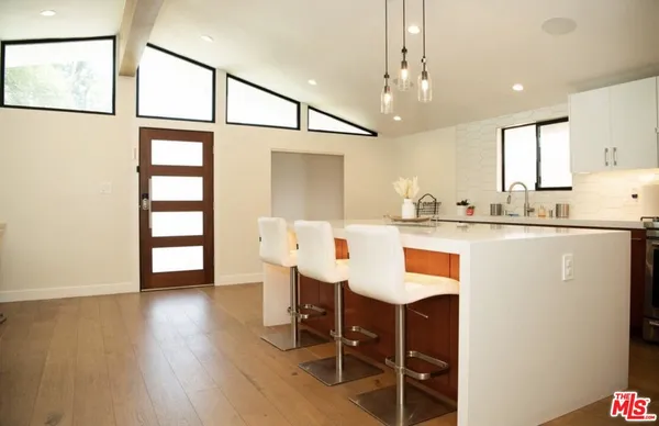 $5,999 | 6329 Jumilla Avenue, Woodland Hills, CA 91367