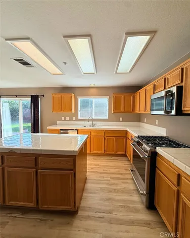 $3,499 | 5741 Reagan Drive, Fontana, CA 92336