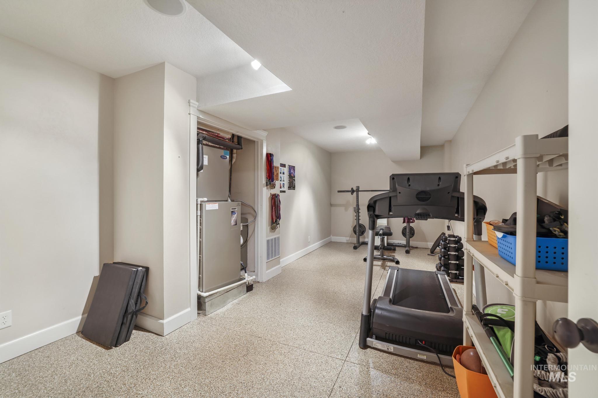 1111 Cole Street Kimberly, ID 83341 - Photo 35 of 46 Workout area with baseboards and heating unit
