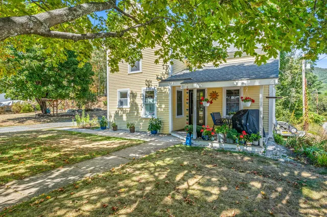 $265,000 | 29 Washington Street, Gorham, NH 03581