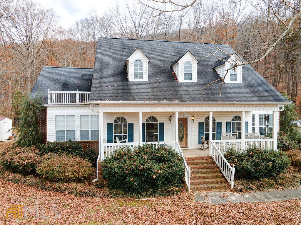 1909 Mason Road Menlo, GA 30731 - Photo 1 of 1 a front view of a house with a yard