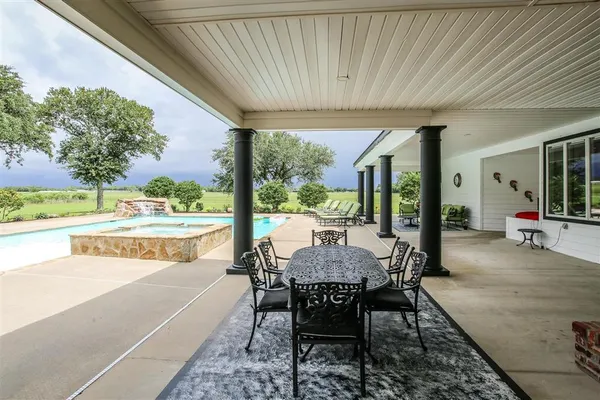 $1,500,000 | 8290 Ward Line Road, Lake Charles, LA 70607