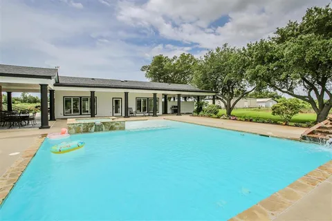 $1,500,000 | 8290 Ward Line Road, Lake Charles, LA 70607