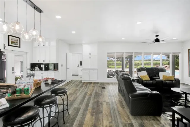 $1,500,000 | 8290 Ward Line Road, Lake Charles, LA 70607