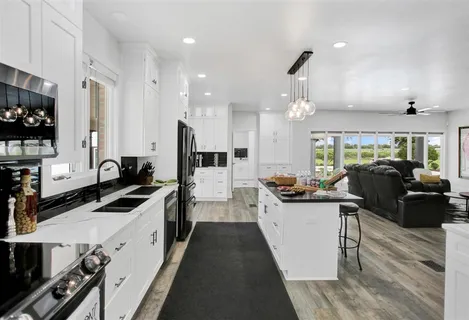 $1,500,000 | 8290 Ward Line Road, Lake Charles, LA 70607