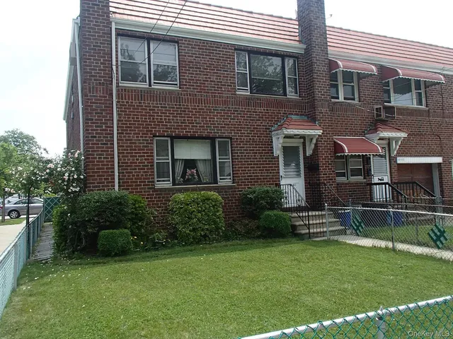 $3,300 | 10-01 154th Street | Beechhurst