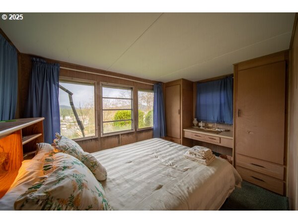 1900 Rowe Street Reedsport, OR 97467 - Photo 12 of 42 Bedroom