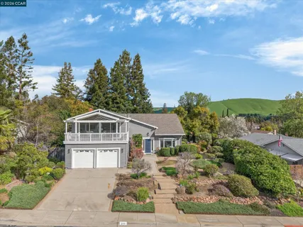 $1,199,000 | 218 Mountaire Circle, Clayton, CA 94517