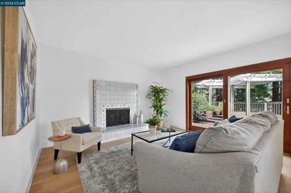 $1,199,000 | 218 Mountaire Circle, Clayton, CA 94517