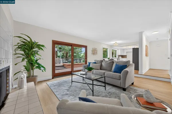 $1,199,000 | 218 Mountaire Circle, Clayton, CA 94517