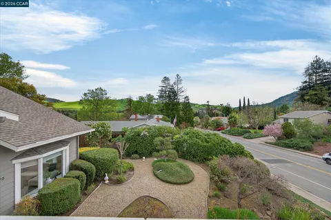 $1,199,000 | 218 Mountaire Circle, Clayton, CA 94517