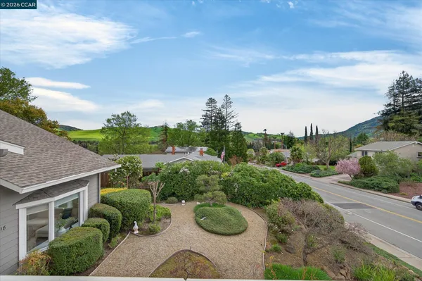 $1,199,000 | 218 Mountaire Circle, Clayton, CA 94517