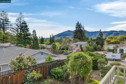 $1,199,000 | 218 Mountaire Circle, Clayton, CA 94517