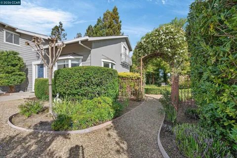 $1,199,000 | 218 Mountaire Circle, Clayton, CA 94517