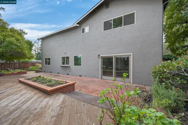 $1,199,000 | 218 Mountaire Circle, Clayton, CA 94517