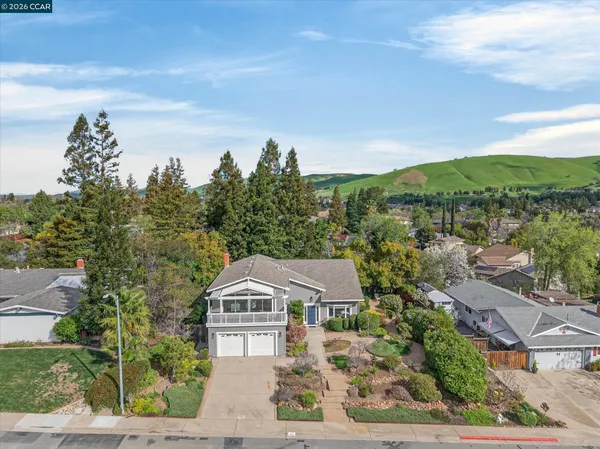 $1,199,000 | 218 Mountaire Circle, Clayton, CA 94517