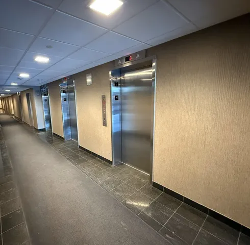 $2,050 | 6340 Americana Drive, Unit 722, Willowbrook, IL 60527