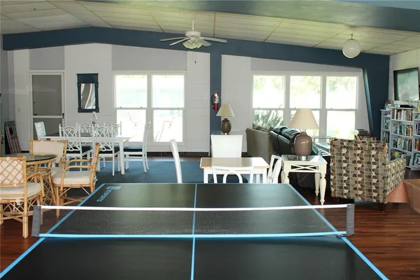 $1,750 | 5062 Live Oak Circle, Unit 5026, Bradenton, FL 34207