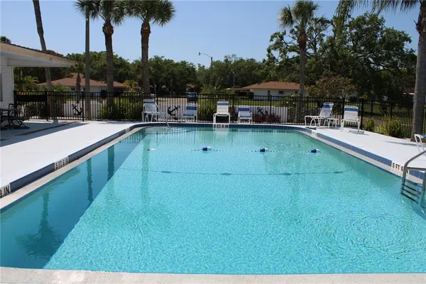 $1,750 | 5062 Live Oak Circle, Unit 5026, Bradenton, FL 34207