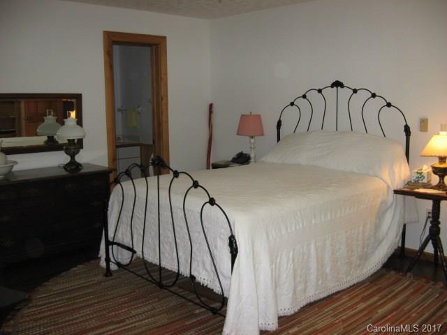 798 Rolling Ridge Loop Burnsville, NC 28714 - Photo 12 of 24 Gallery Image 12