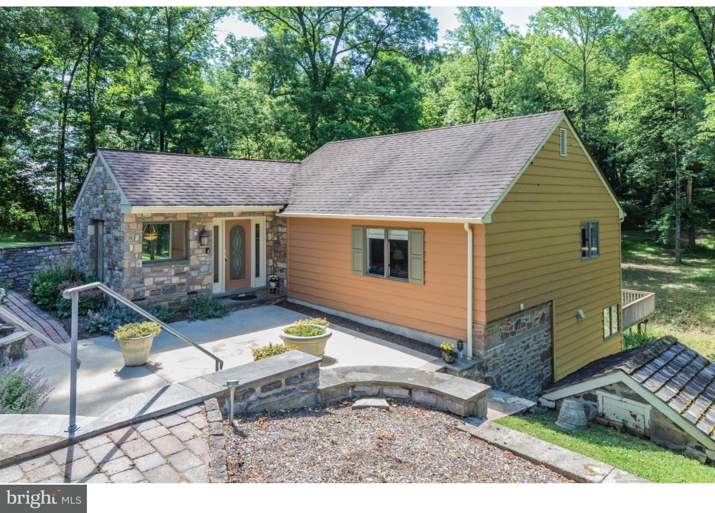 6910 Phillips Mill Road New Hope, PA 18938 - Photo 4 of 25