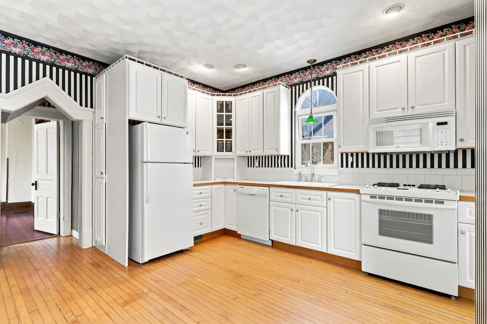 1810 15th Street Moline, IL 61265 - Photo 15 of 47