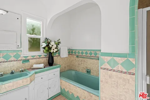 $2,449,000 | 1518 South Durango Avenue, Los Angeles, CA 90035