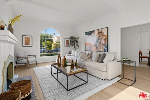 $2,449,000 | 1518 South Durango Avenue, Los Angeles, CA 90035