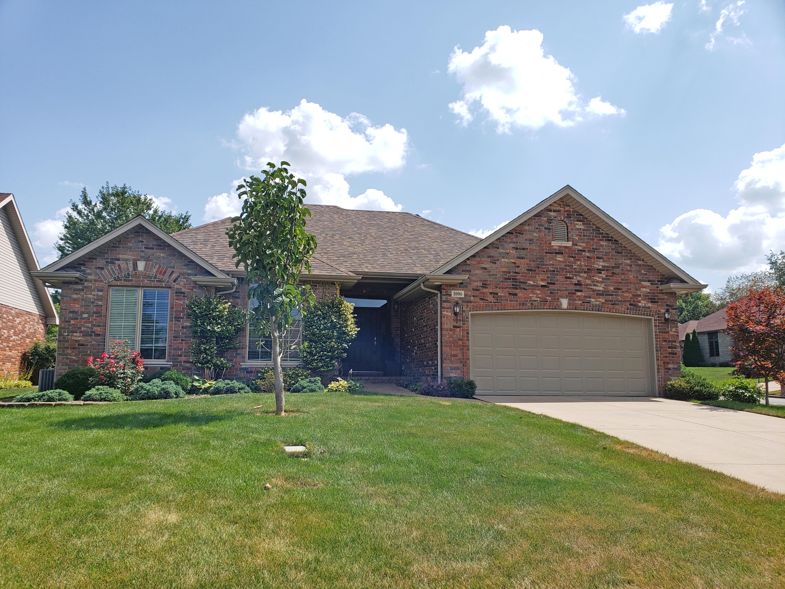 1006 East Highpoint Street Springfield, MO 65810 - Photo 1 of 1 20190724_153727
