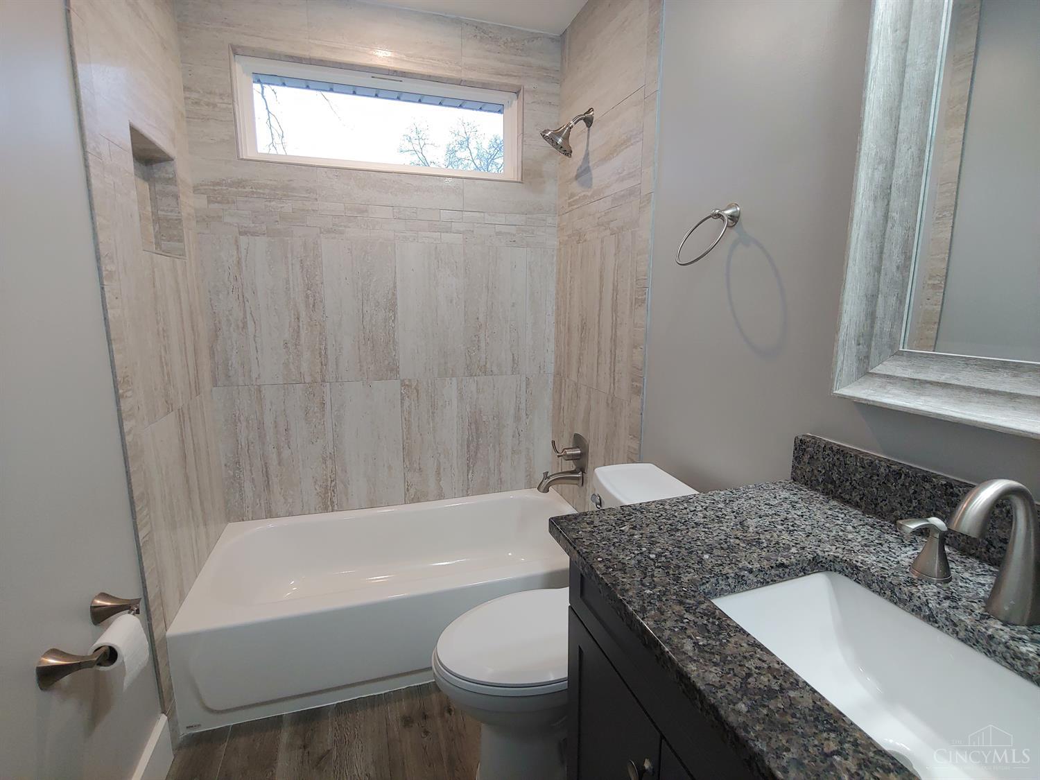 701 Woodgate Road Cincinnati, OH 45244 - Photo 7 of 19 Gallery Image 7