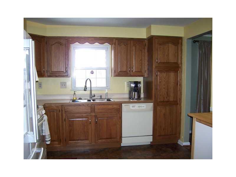 212 Lytton Road Coraopolis, PA 15108 - Photo 3 of 4 Kitchen. Cozy kitchen with built in pantry.