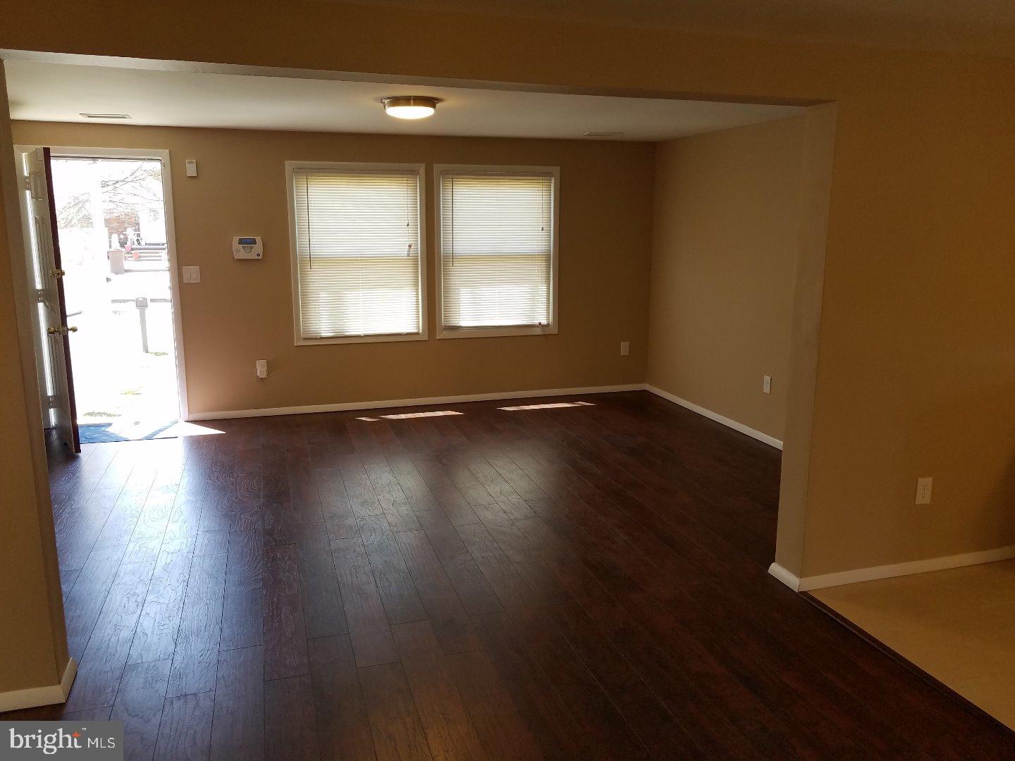 322 Ridge Avenue Hamilton, NJ 08610 - Photo 5 of 5 Gallery Image 5