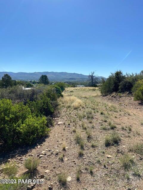 18356 Reeves Road Peeples Valley, AZ 86332 - Photo 3 of 21 Driveway Leading to Building Pad