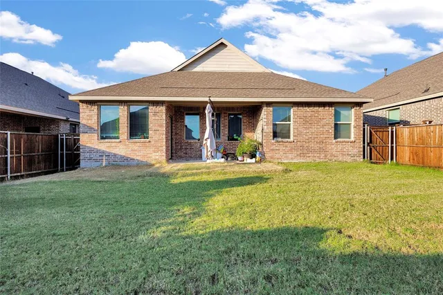 $385,000 | 6200 Daleford Drive, Aubrey, TX 76227