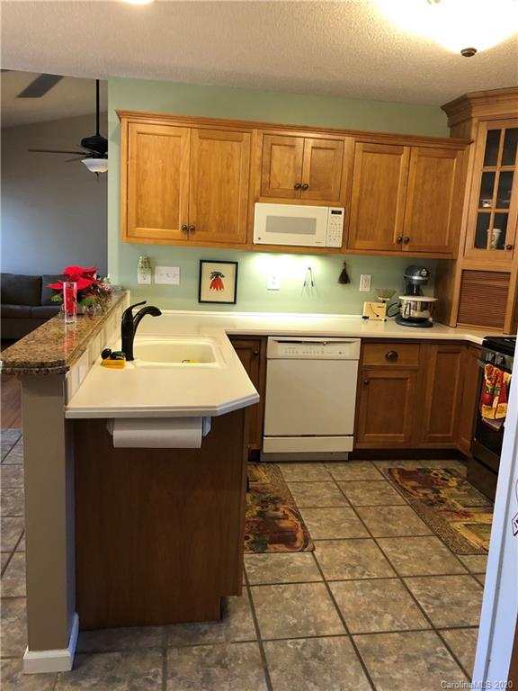 14 Springfield Way Arden, NC 28704 - Photo 10 of 19 Gallery Image 10