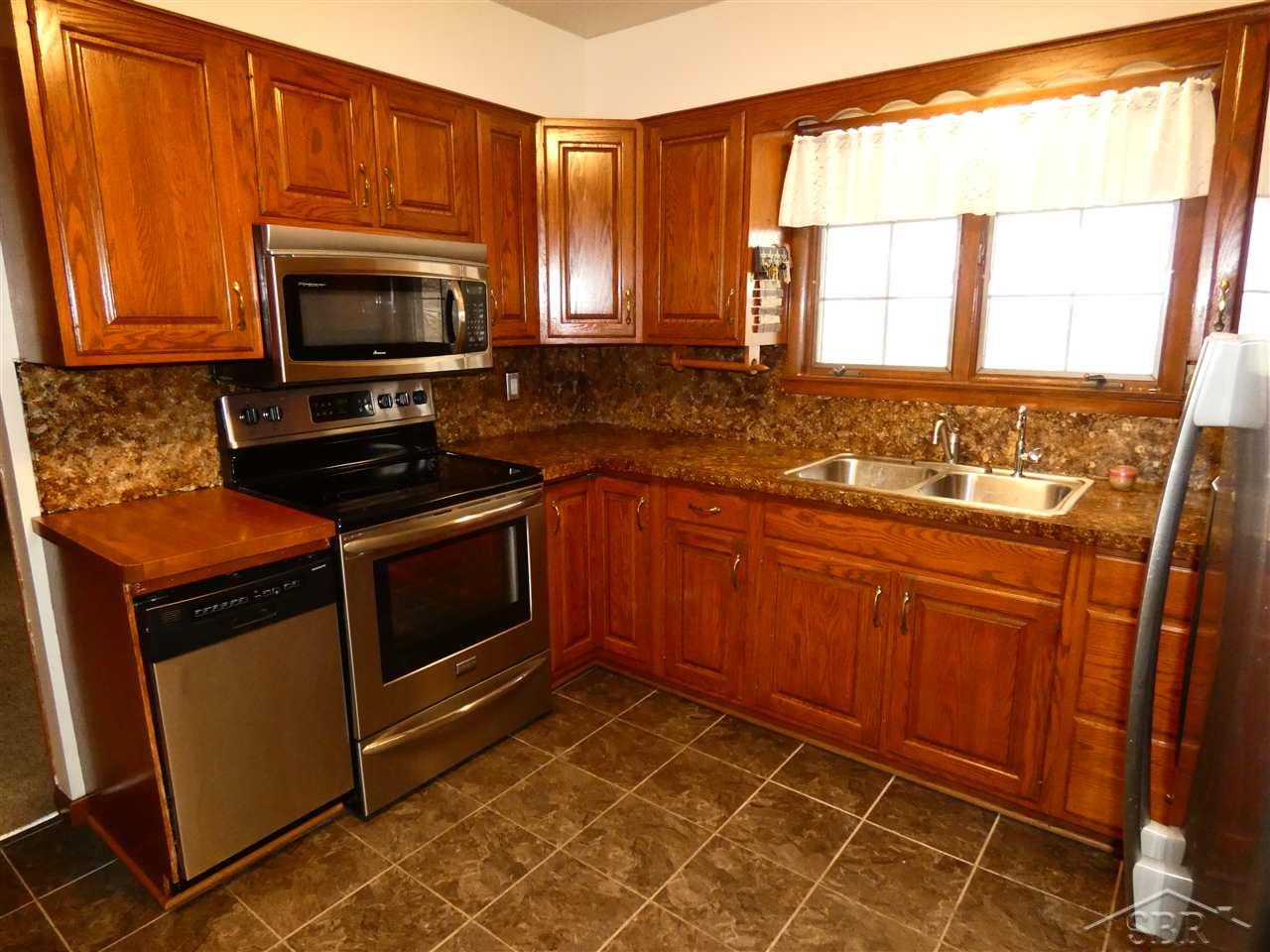 13839 West Harris Road Chesaning, MI 48616 - Photo 5 of 33 31375973-4.JPG