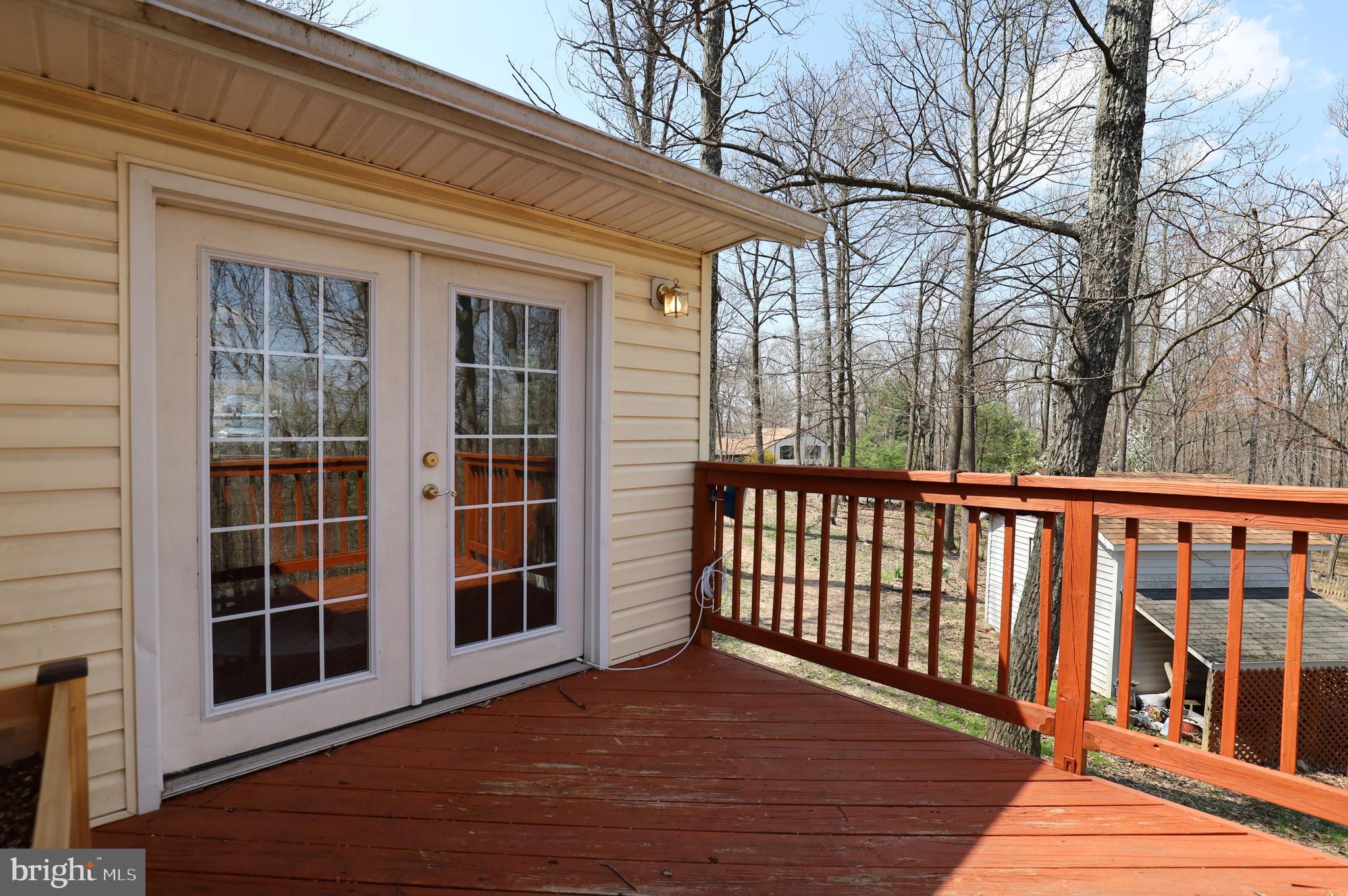 1903 Ridge Road Haymarket, VA 20169 - Photo 48 of 51 Deck of of dining area