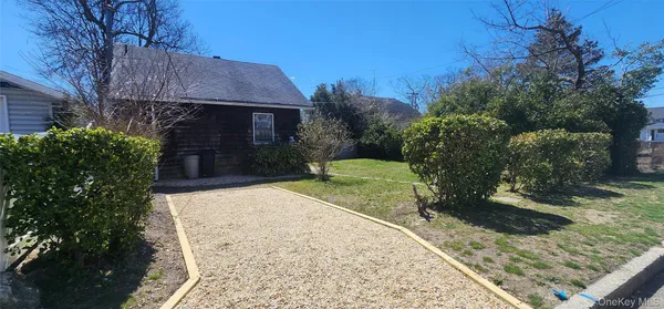 $2,000 | Undisclosed Address, Patchogue, NY 11772