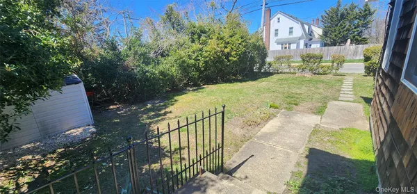 $2,000 | Undisclosed Address, Patchogue, NY 11772