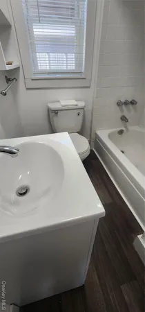 $2,000 | Undisclosed Address, Patchogue, NY 11772